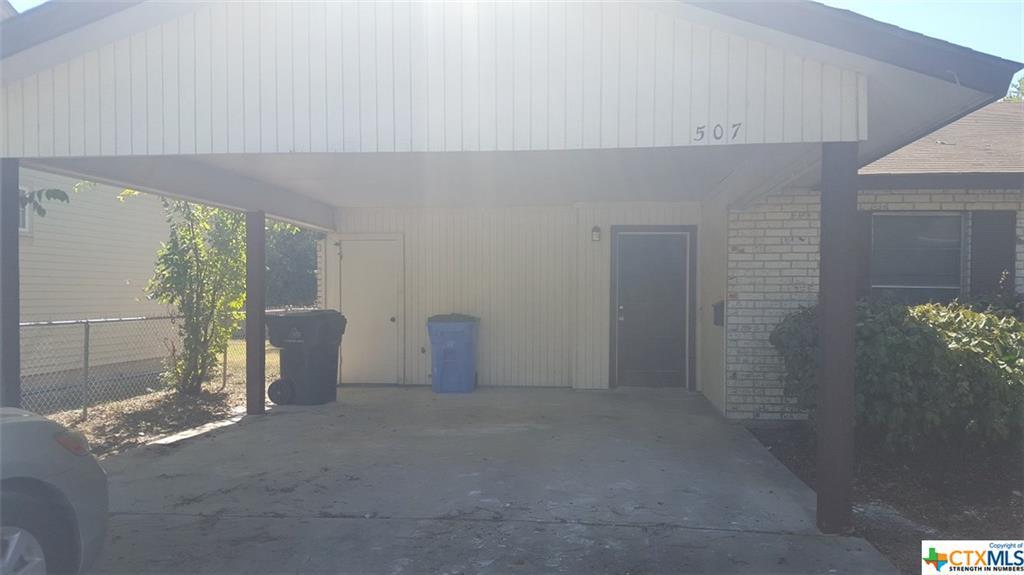 507 E Krezdorn St, Seguin, TX 78155 House for Rent in Seguin, TX