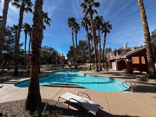 Foto del edificio - Great 3 bedroom condo Summerlin Pkwy/Buffalo 1700/mo