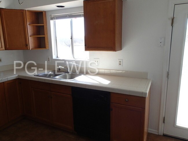 Building Photo - 2509 N Calle Quarto