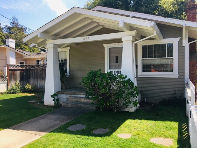 Foto del edificio - 1122 Channing Ave