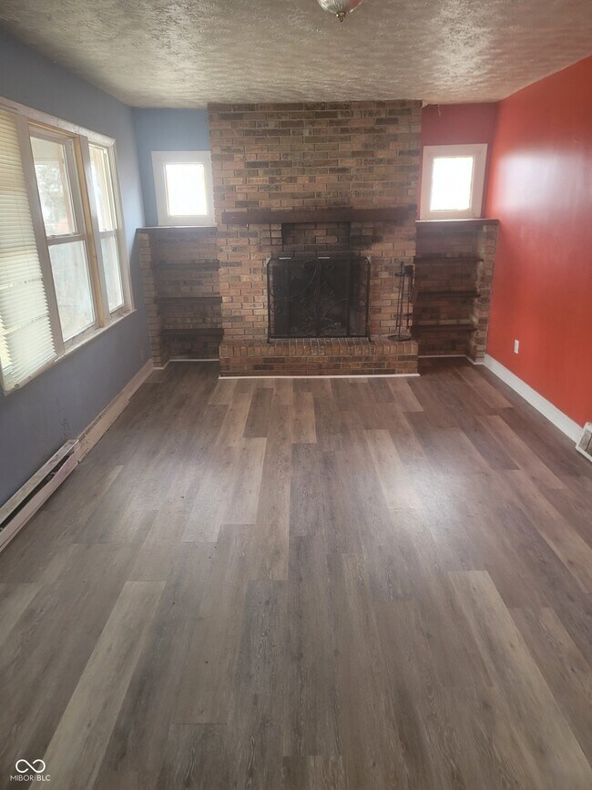 Foto del edificio - 3313 W 9th St