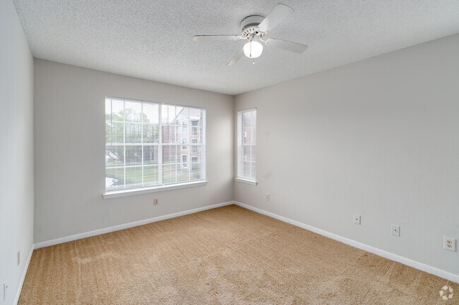 2BR, 1BA - 810SF - Bedroom - Regency Gardens Apartments