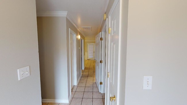 Foto del edificio - 7630 Emory Cove Way
