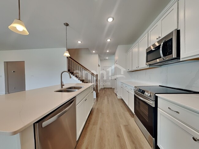 Building Photo - 203 Gershon Wy