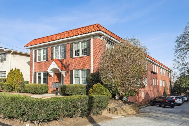 Building Photo - 824 Greenwood Ave NE