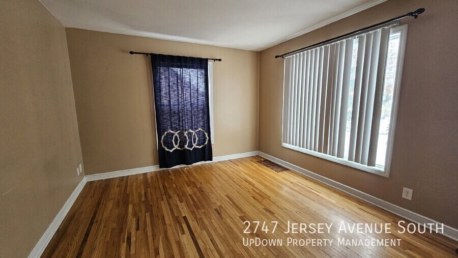 Foto del edificio - 2747 Jersey Ave S