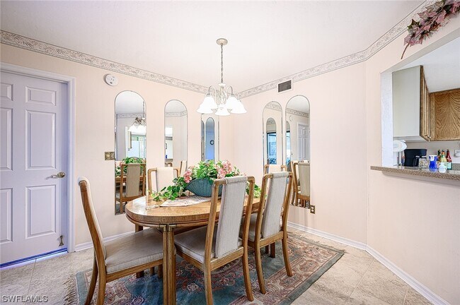 Foto del edificio - 586 Beachwalk Cir