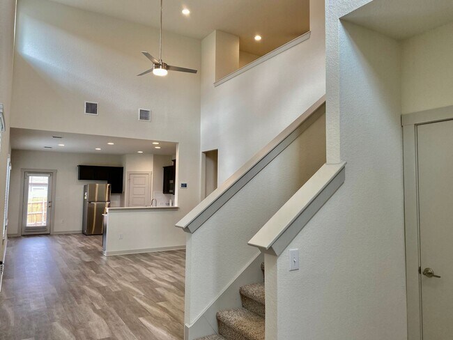 Foto del edificio - Beautiful 3bed/2.5bath in Northeast Austin!!
