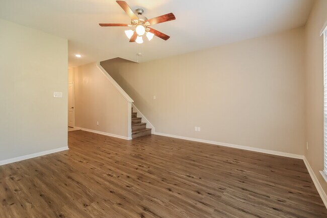 Foto del edificio - 5223 Gulf Stream Ln
