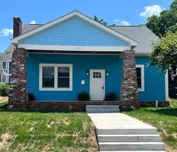 Building Photo - 1724 Highland Ave