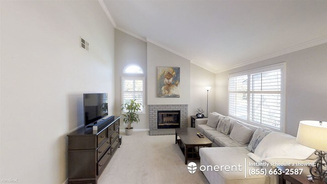 Building Photo - 3 br, 2 bath House - 1458 Cresthaven Lane -