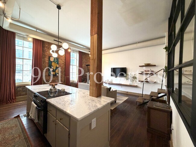 Photo - 66 S Front St Townhome