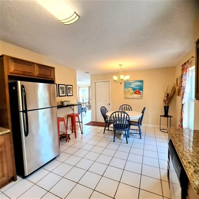 Foto del edificio - 1490 S Orlando Ave