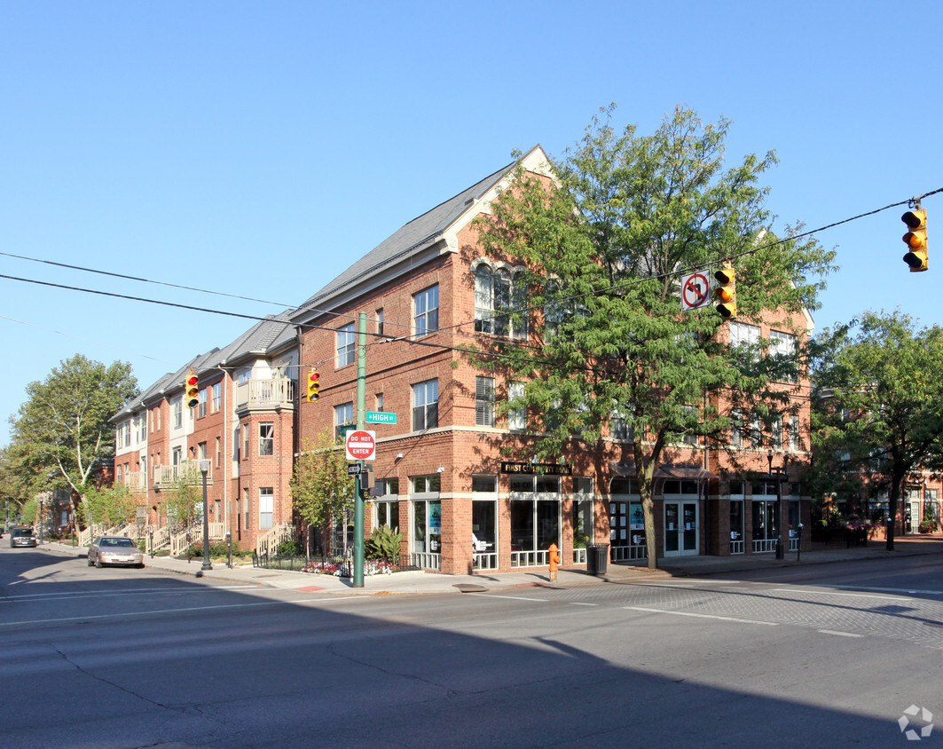Foto principal - Victorian Gate Condominiums