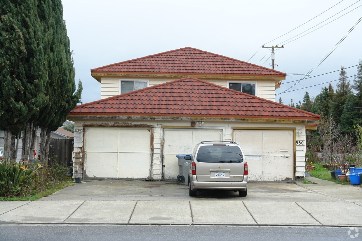 Primary Photo - 980 Boynton Ave