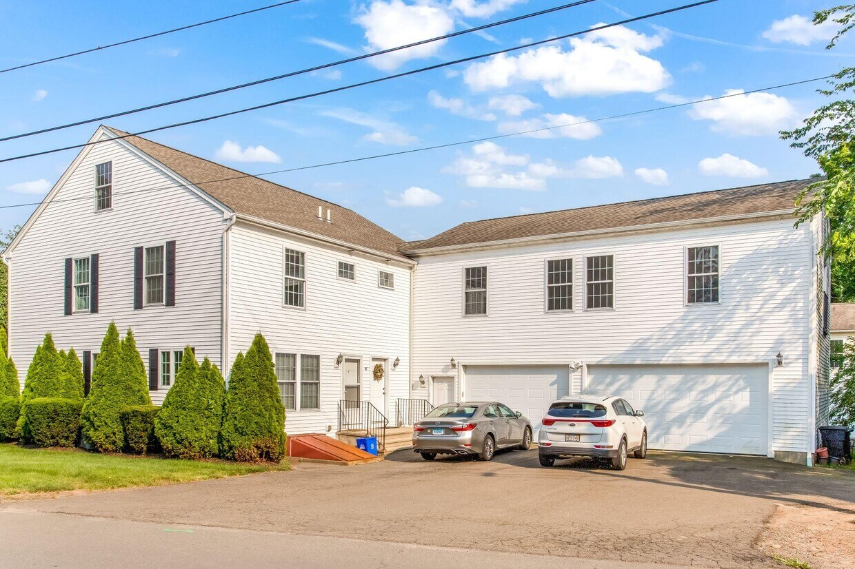 58 Bradley St, Branford, CT 06405 Townhome Rentals in Branford CT