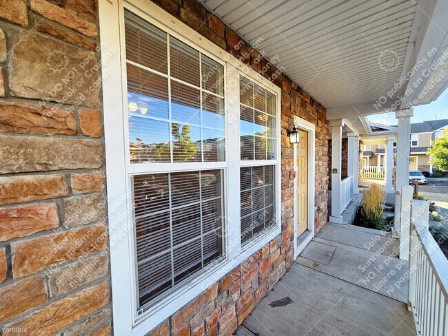 Building Photo - 2 br, 1.5 bath Townhome - 2709 Tumblewood Grv