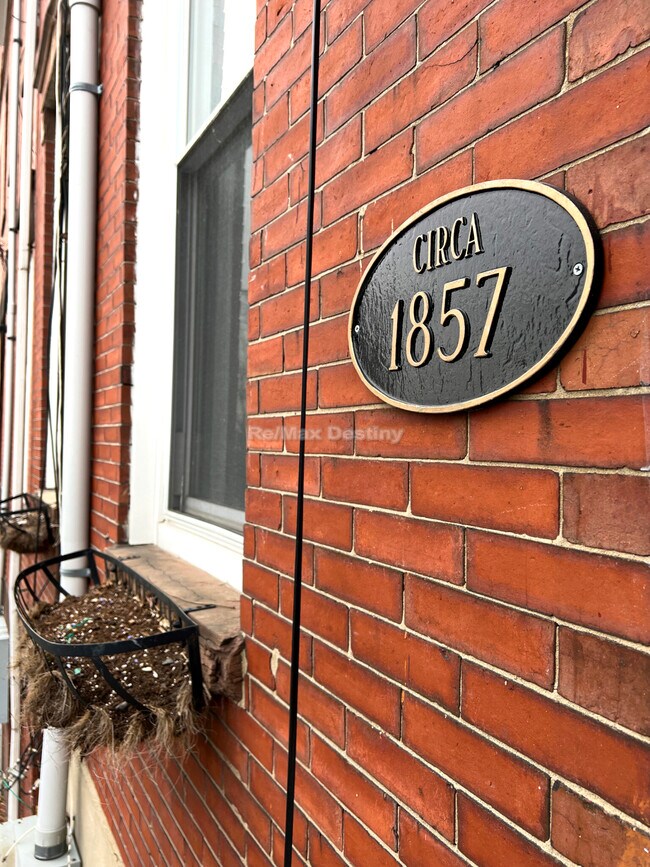 Foto del edificio - 38 Hawthorne St