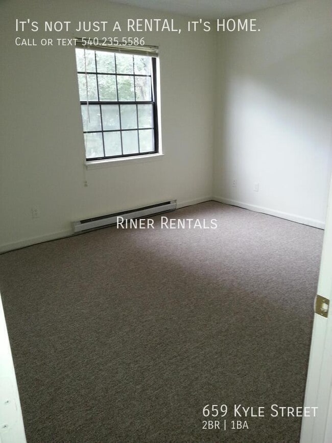Building Photo - 659 Kyle St