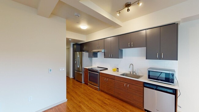 Interior Photo - Milehouse