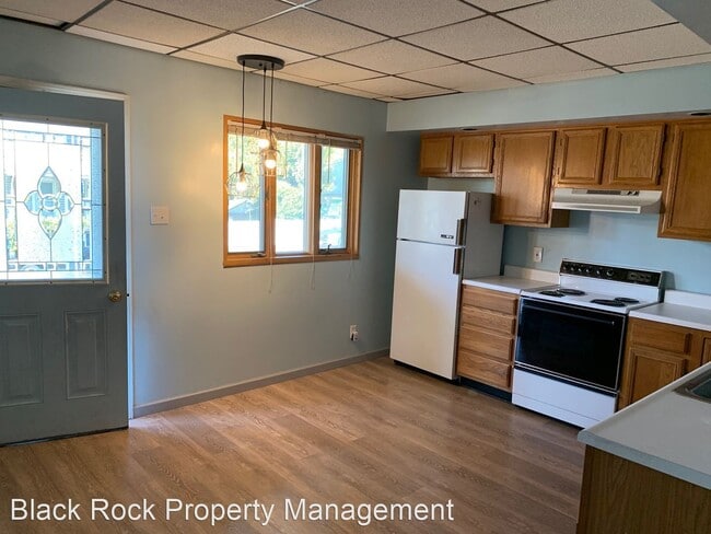 Foto del edificio - 3 br, 1 bath House - 26 East Ridge St