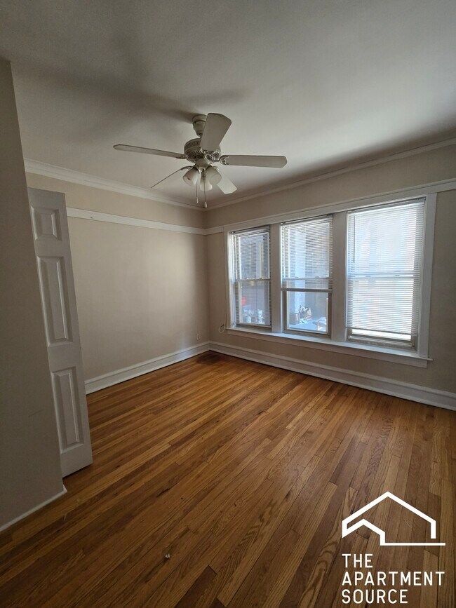 Foto del edificio - 5135 N Damen Ave