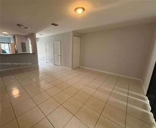 Foto del edificio - 14025 SW 49th St