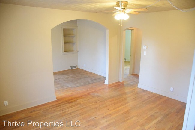 Building Photo - 1103 Haines Ave