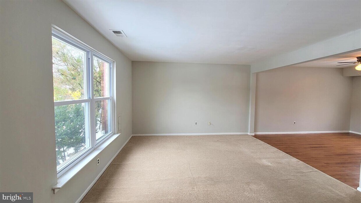 Primary Photo - 3011 Hallowell Ct