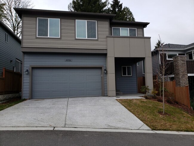 Vista exterior. Video enlace compartir en la demanda - 14524 38th Ave W
