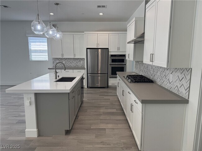 Foto del edificio - 2670 Summit Springs St