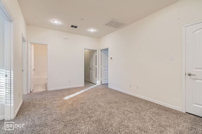 Building Photo - 1340 Lake Crest Lane, Lewisville, Texas 75057