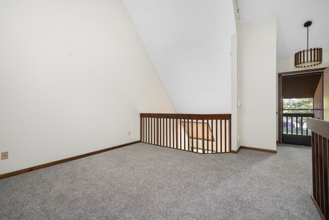 Building Photo - 115 Beechnut St