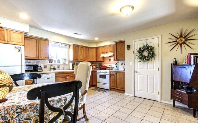 Get inspired by our previous tenants setup. Big eat in kitchen with plenty of counter space. - 2625 E Seltzer St