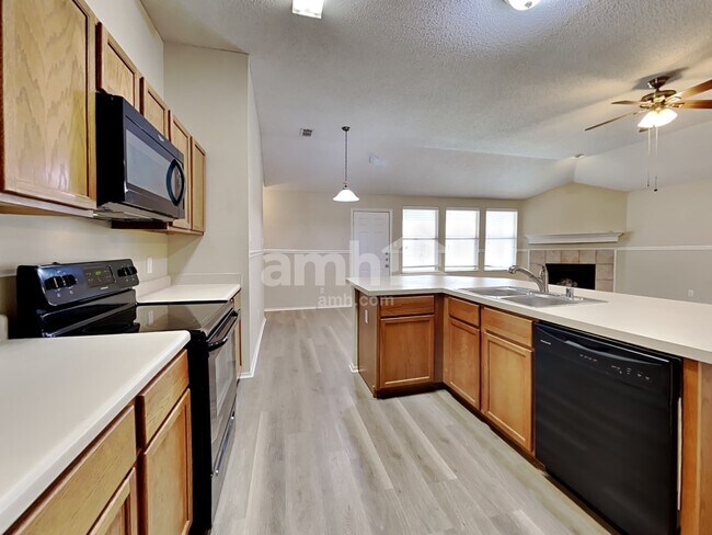 Foto del edificio - 517 Pinto Ln