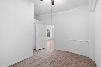 Building Photo - 17215 Fernchase Ct