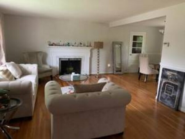 Building Photo - 7206 Bayside Ct