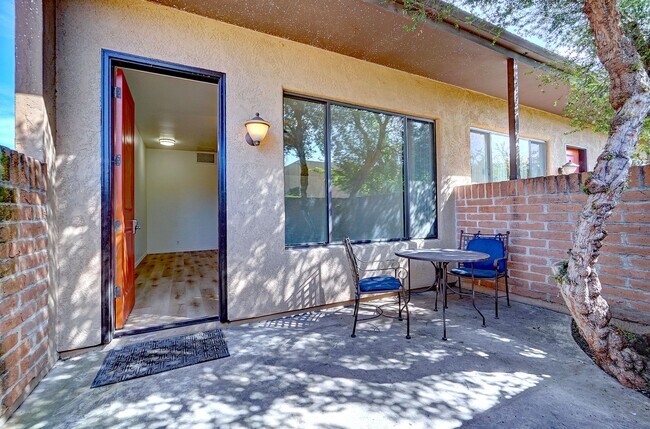 Foto del interior - Riverside Suites