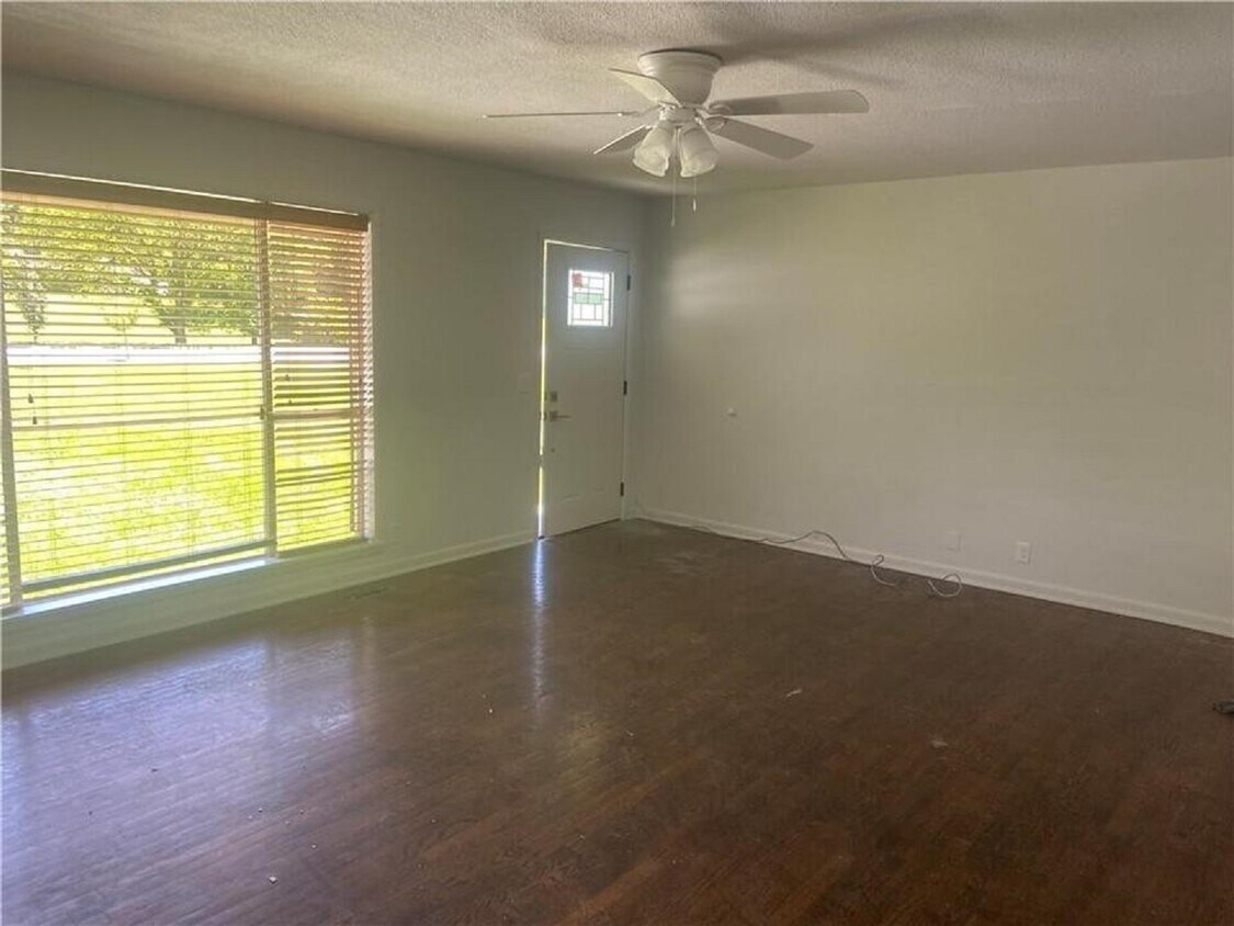 Primary Photo - 2108 Reese Dr