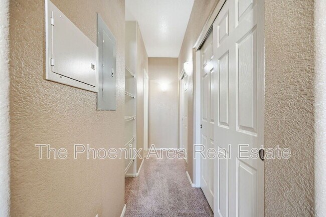 Foto del edificio - 3434 E Baseline Rd