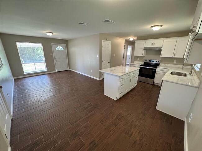 Foto del edificio - 4778 Ivywood Dr