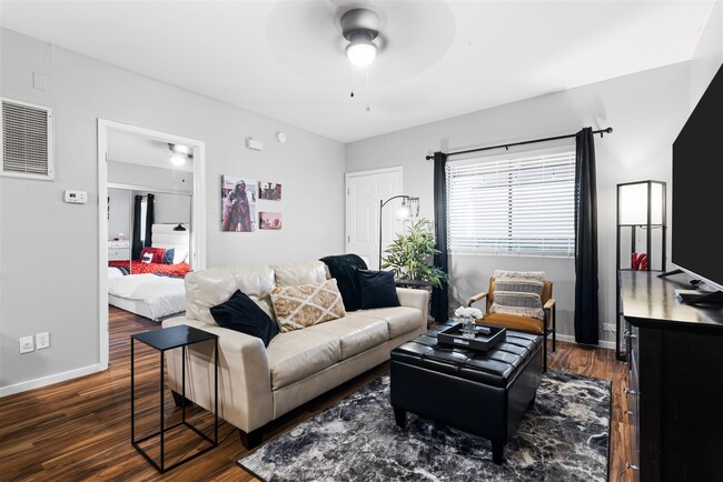 Building Photo - 4165 N Craftsman Ct