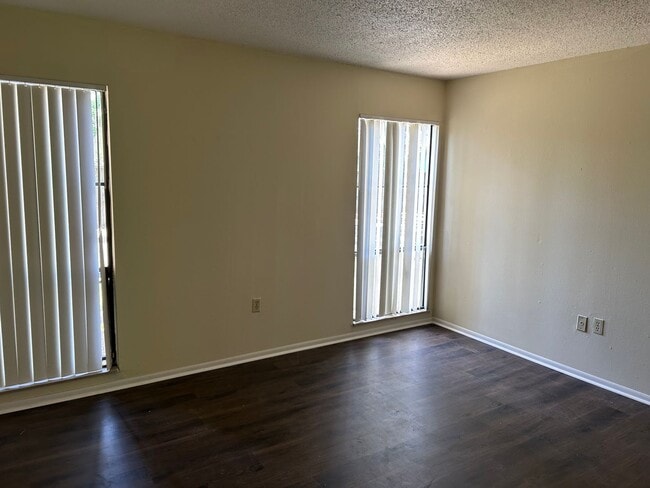 Building Photo - First floor Brandywine Unit