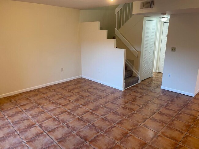 Foto del edificio - 475 NW 85th Ct