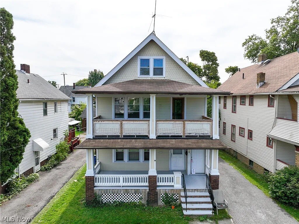 Primary Photo - 10119 Adelaide Ave