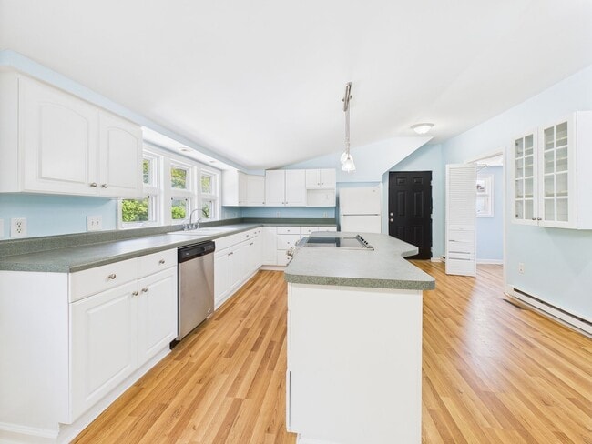 Foto del edificio - Charming 2-Bedroom near Gypsy Hill Park