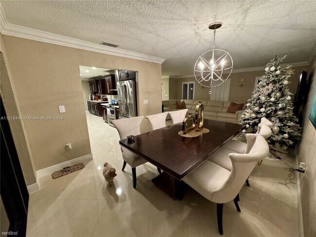 Building Photo - 3 br, 2 bath House - 15101 Garvock Pl # 0