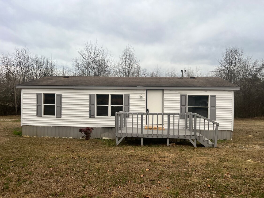 Foto principal - 3 Bed 2 Bath Home in Estill Springs