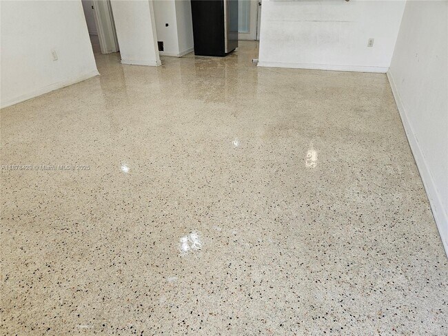 Foto del edificio - 307 Hernando St