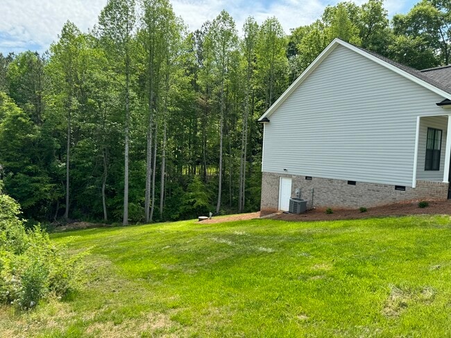 Building Photo - 329 James Harper Trail